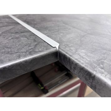 Päätylista LG Collection Hopea 30 x 610 mm