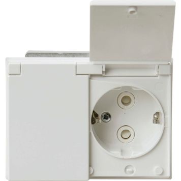 Pistorasia ABB 2-os läppäkannella valkoinen IP44