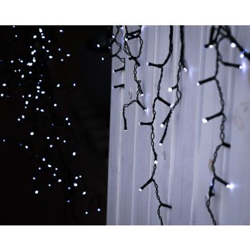 Räystäsvalo Airam Valkea 400 x LED 5 m IP44