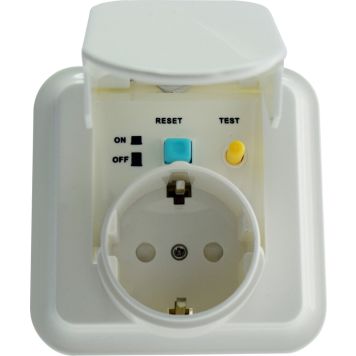 Vikavirtapistorasia Etman IP44 Uppoasennus