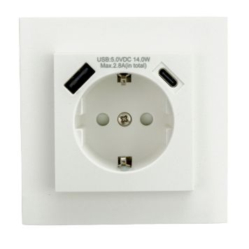 Latauspistorasia Harju USB-A/USB-C valkoinen 5,6 x 7,15 cm