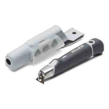 Pieni Maalikaavin Kotelolla Anza